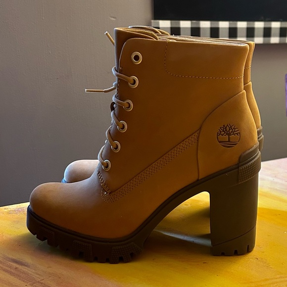 Timberland Lana Block Heel Wheat Nubuck Bootie Boots - Picture 6 of 15